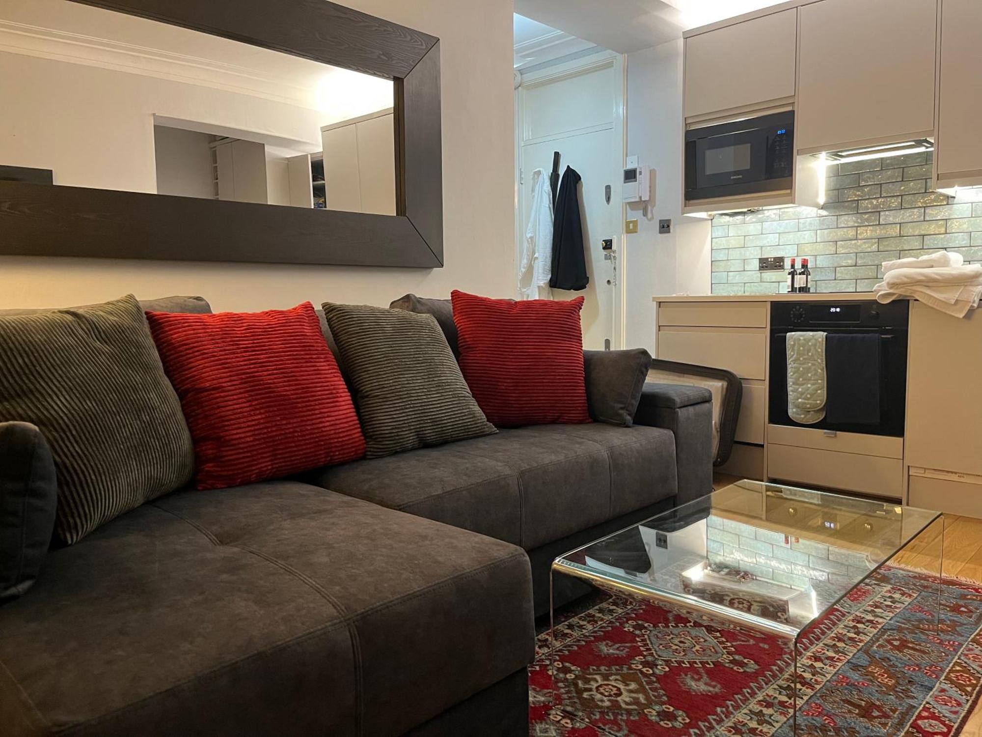 Modern Quiet 1 Bed Flat -Mayfair Лондон Экстерьер фото