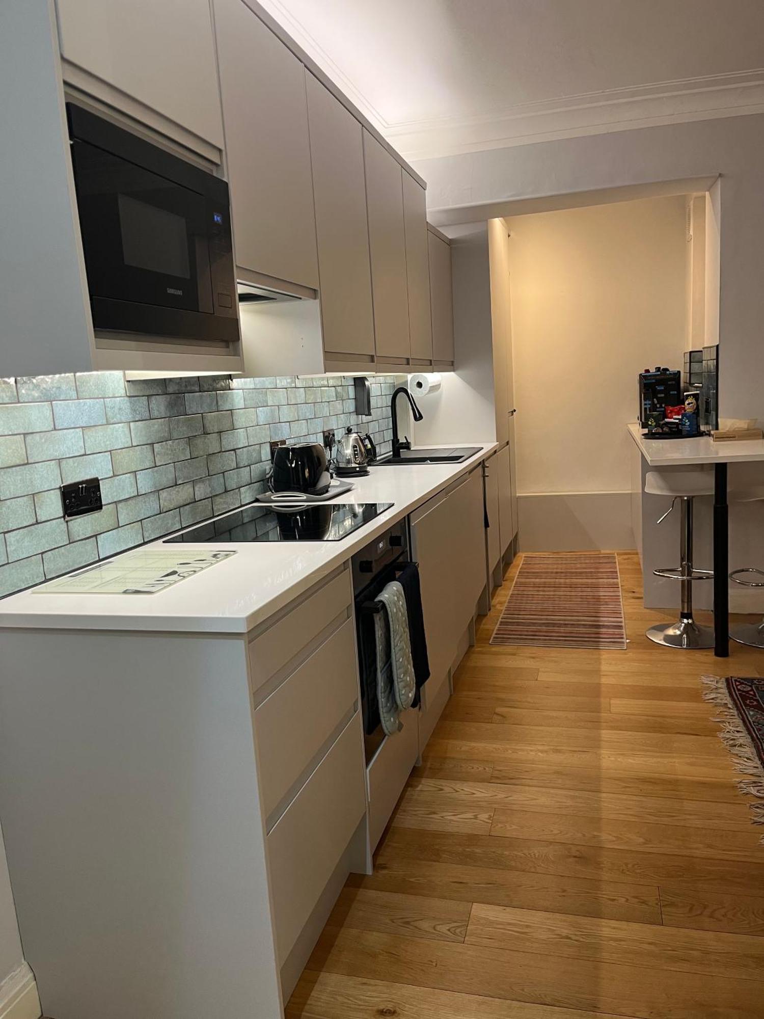 Modern Quiet 1 Bed Flat -Mayfair Лондон Экстерьер фото